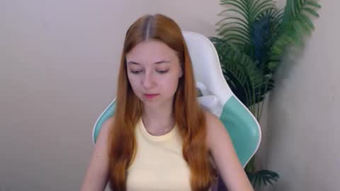 Vivien online show from 09.08.25