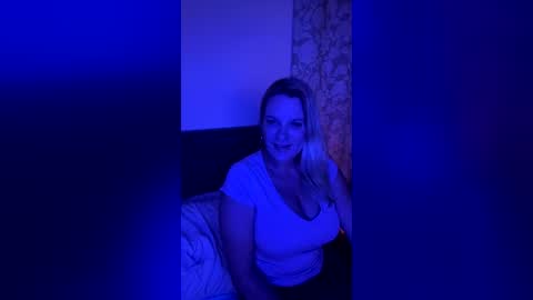 Snapshot of vivienesky chatting on 06.13.26 vivienesky online show from 06.13.26