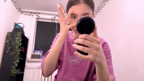 Vivi online show from 10.27.25