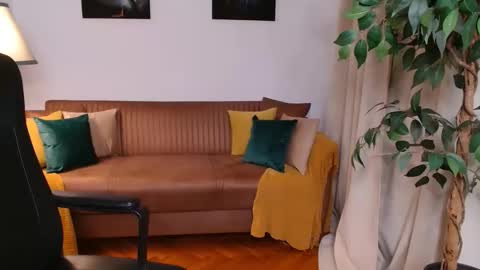 Snapshot of vivienneclement chatting on 03.02.26 Vivienne online show from 03.02.26