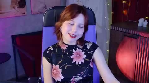 Vivienne  online show from 05.16.26