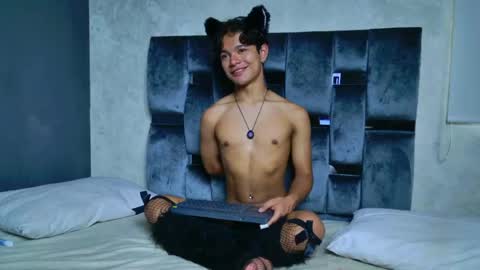 Snapshot of vix_hot chatting on 06.02.26 vix_hot online show from 06.02.26