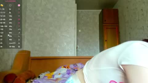 Snapshot of vixen_lab chatting on 05.21.26 Nika 18 . online show from 05.21.26