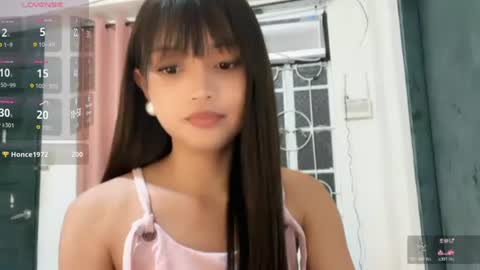 Snapshot of vixendarlingx chatting on 06.21.26 Donna online show from 06.21.26