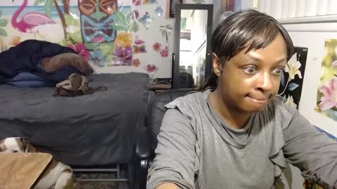 Snapshot of vixenfyre chatting on 01.01.25 Vixen Fyre online show from 01.01.25