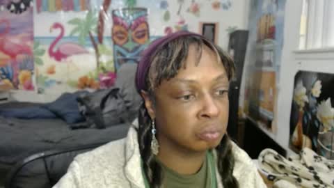 Snapshot of vixenfyre chatting on 01.22.25 Vixen Fyre online show from 01.22.25