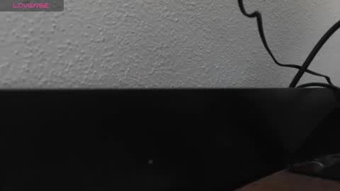 Snapshot of vixenjae chatting on 12.21.25 vixenjae online show from 12.21.25