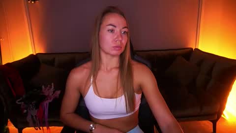 Ur Lady online show from 11.05.25