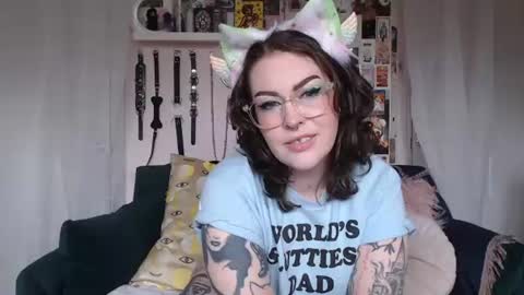 Snapshot of vixinvvitch chatting on 06.27.26 VIXIN online show from 06.27.26