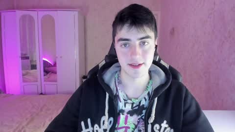 Snapshot of vlad1605 chatting on 01.05.25 Martin online show from 01.05.25