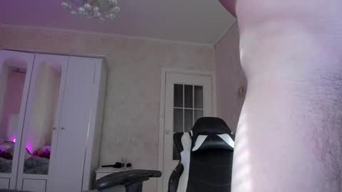 Snapshot of vlad1605 chatting on 02.07.25 Martin online show from 02.07.25