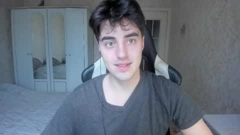 Snapshot of vlad1605 chatting on 10.06.25 Martin online show from 10.06.25