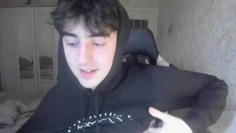 Snapshot of vlad1605 chatting on 10.16.25 Martin online show from 10.16.25