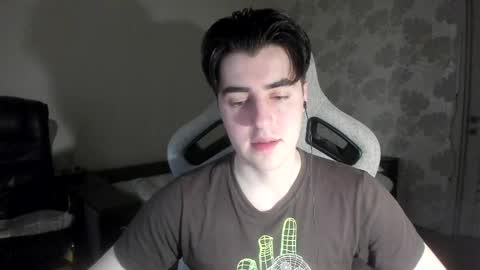 Snapshot of vlad1605 chatting on 05.11.26 Martin online show from 05.11.26