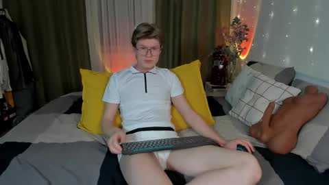 Snapshot of vlad_ggvldd chatting on 02.05.25 Vlad Dinovich online show from 02.05.25