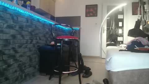 vladika021 online show from 10.04.25