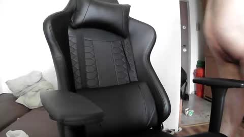 Snapshot of vladroma1 chatting on 03.29.26 vladroma1 online show from 03.29.26