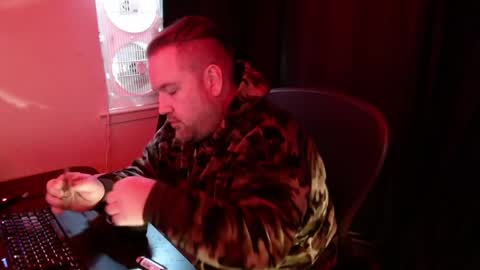 Snapshot of voidcatdaddy chatting on 05.26.26 Rev online show from 05.26.26
