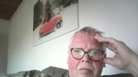 Snapshot of volkeronly chatting on 01.16.25 volkeronly online show from 01.16.25