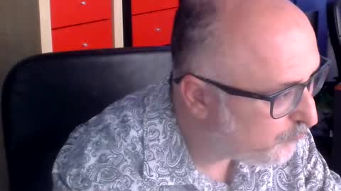 Snapshot of volpi72 chatting on 05.26.26 volpi72 online show from 05.26.26