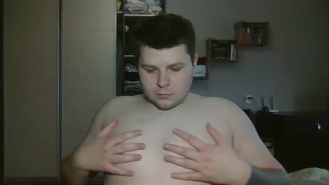 Snapshot of volshebnik_130 chatting on 03.05.25 Volshebnik1302 online show from 03.05.25