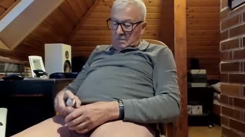 Snapshot of vonrex1 chatting on 12.02.24 heinz online show from 12.02.24