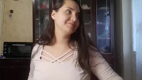 Snapshot of voulezvous_angel chatting on 02.01.26 voulezvous_angel online show from 02.01.26