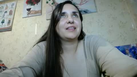 Snapshot of voulezvous_angel chatting on 07.06.26 voulezvous_angel online show from 07.06.26