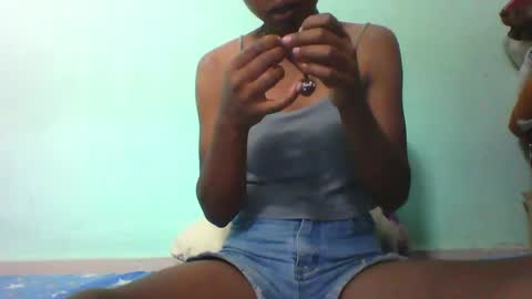 Snapshot of vounialdy chatting on 01.22.25 vounialdy online show from 01.22.25