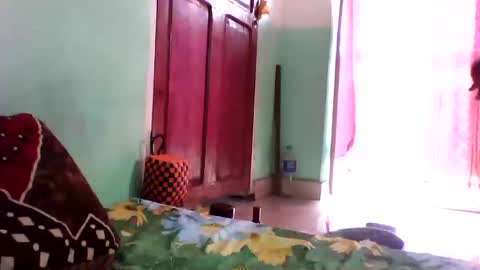 Snapshot of vounialdy chatting on 02.23.25 vounialdy online show from 02.23.25