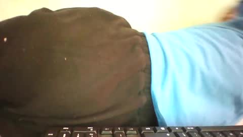 Snapshot of vounialdy chatting on 03.06.25 vounialdy online show from 03.06.25