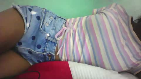 Snapshot of vounialdy chatting on 03.08.25 vounialdy online show from 03.08.25