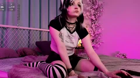 vronnier online show from 04.25.26