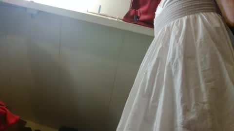 Snapshot of vrouwen_verwenner chatting on 01.15.26 Mac Miller online show from 01.15.26