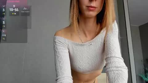 Snapshot of vvalkyriee chatting on 04.25.26 vvalkyriee online show from 04.25.26