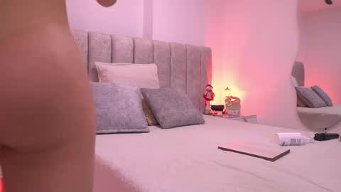 Violeta online show from 12.23.25