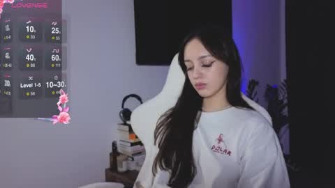 Alice  Before pvt write to me in PM  online show from 04.16.26