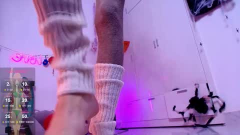 Snapshot of waifu_exe chatting on 11.10.25 Waifu exe online show from 11.10.25