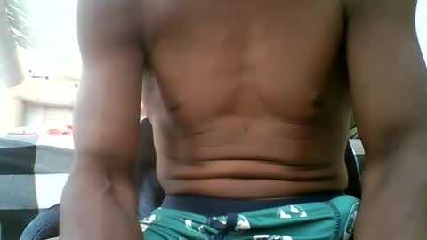 Snapshot of waleswusup chatting on 11.18.25 Champion Lover online show from 11.18.25