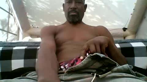 Snapshot of waleswusup chatting on 11.19.25 Champion Lover online show from 11.19.25