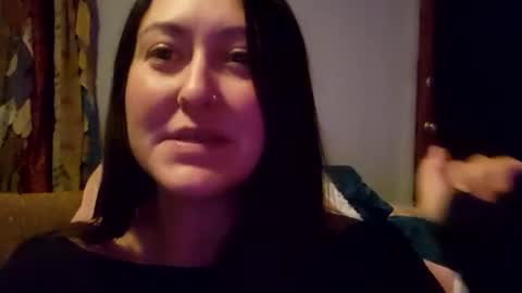 Snapshot of walnut4u chatting on 01.13.25 Walnut4u online show from 01.13.25