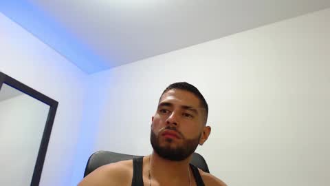 Snapshot of walter_brownn01 chatting on 01.19.25 WALTER BROWN online show from 01.19.25