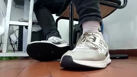 Snapshot of waltherfeet_ chatting on 09.25.25 WaltherFeet online show from 09.25.25