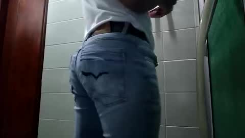 Snapshot of waltherfeet_ chatting on 04.01.26 WaltherFeet online show from 04.01.26