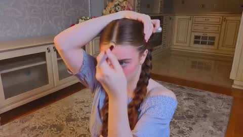 hello guys im Lilian online show from 09.13.25