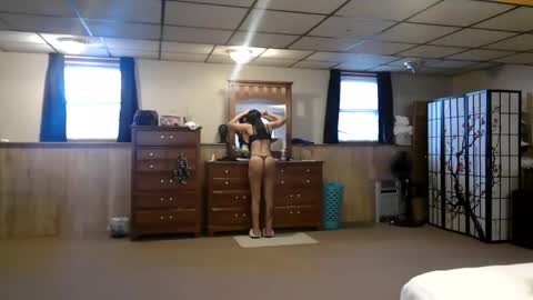 wanderlustgaal online show from 01.16.26