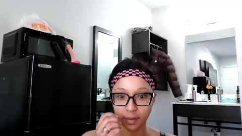 wanderlustgaal online show from 02.08.26