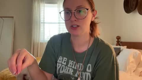 Snapshot of wanderlustjade chatting on 02.11.26 Jade Adonis online show from 02.11.26