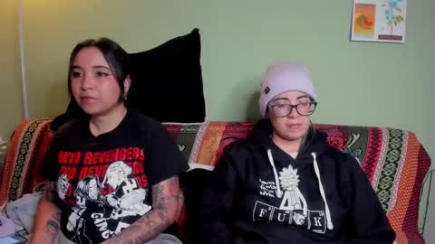 Waningrose  Lu online show from 02.19.25