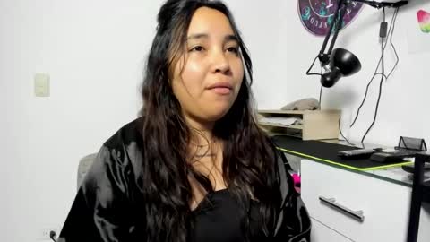 Snapshot of waningrosee chatting on 07.18.26 Waningrose Lu online show from 07.18.26